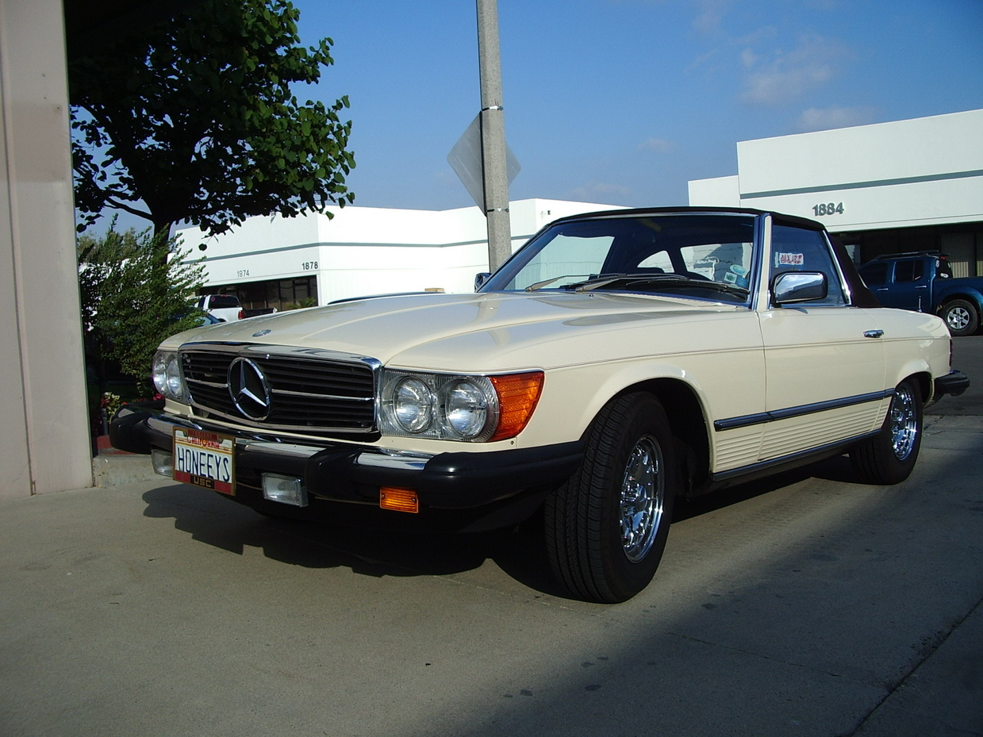 Mercedes 380s #1